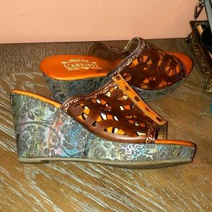 L'ARTISTE sandals 8 new